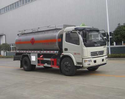 東風(fēng)多利卡鋁合金運(yùn)油車(chē)